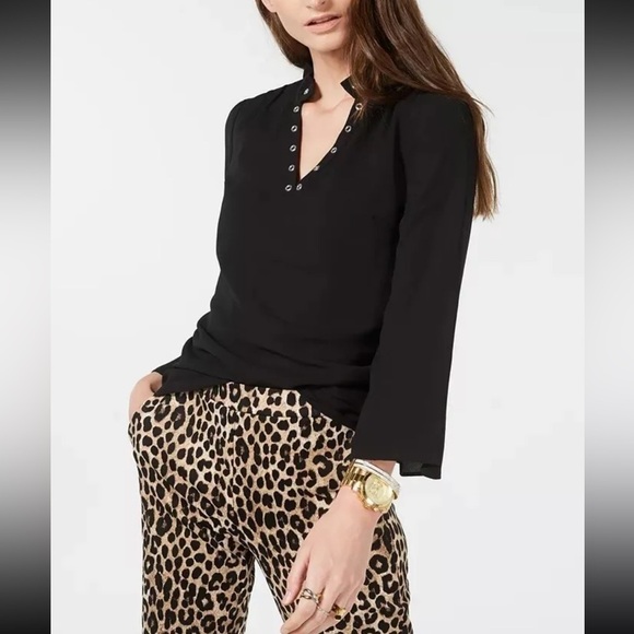 WOMENS MICHAEL KORS BLACK STRETCH ELBOW SLEEVE V-NECK BLOUSE 2X - Picture 2 of 4